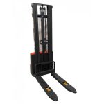 Apilador Full Eléctrico Base Angosta 1500KG 3500MM Reddot CL1535J