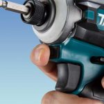 Atornillador de Impacto Inalámbrico 1/4" 40V+ 2 Baterías 2.5Ah 40V+ Cargador XGT 40Vmax + Maleta Makita TD001GD201 - Imagen 8