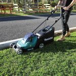 Cortadora de Pasto Inalámbrica 430mm (17") 50 Lts Sin Batería ni Cargador Makita DLM432Z