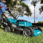 Cortadora de Pasto Inalámbrica 534mm (21") + 6 Baterías 18V 5.0Ah + Cargador Rápido Doble Makita DLM530PT4-1 - Imagen 4
