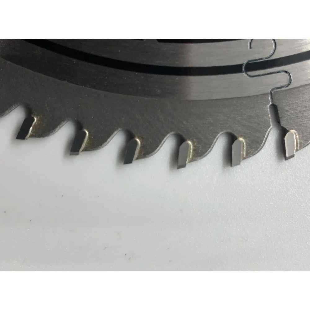 Disco de Corte Aluminio 6-1/2" 165x20MM 60D EFFICUT Makita B-56574 - Imagen 1